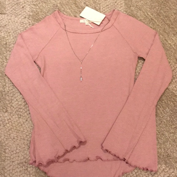PERFECT ROSE/PINK BELL SLEEVE TOP - Picture 3 of 10
